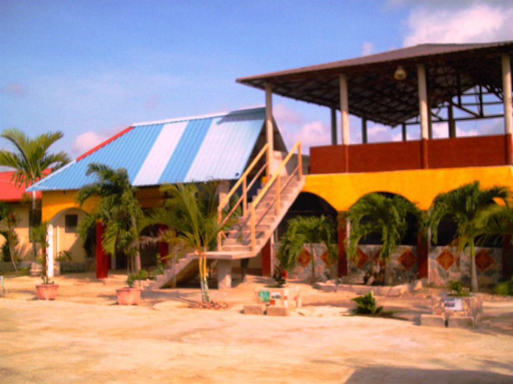 King Bed Resort Belmopan Faciliteiten foto
